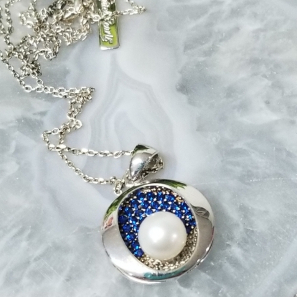 Vantel Pearls sterling silver necklace